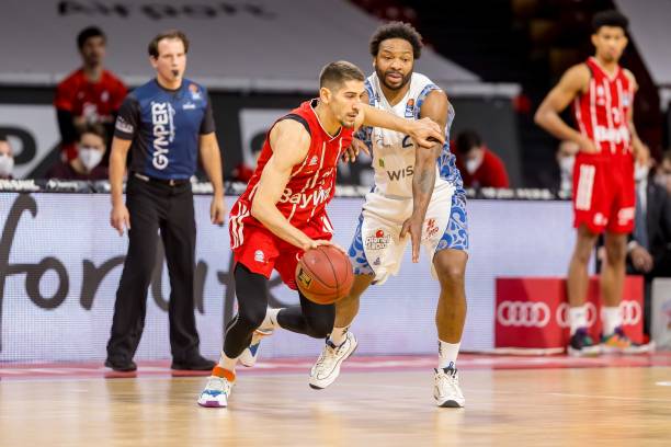 也为正在训 也为正在训