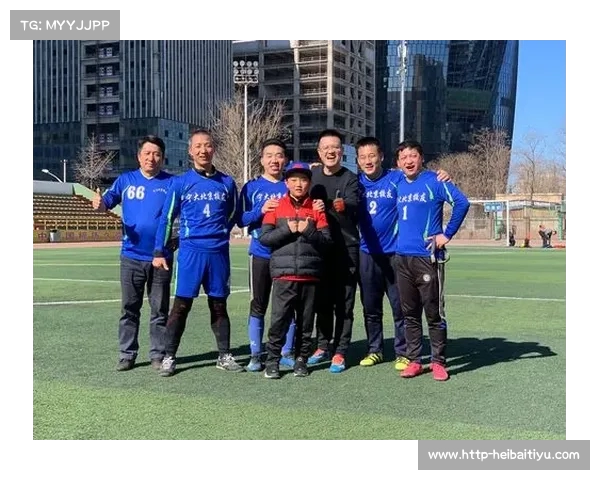 足球球员续约合同解析：薪资待遇、合同年限与未来发展影响因素